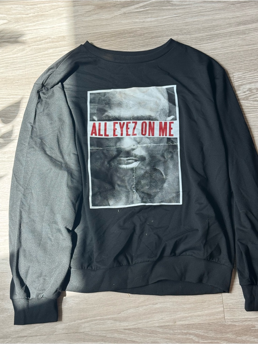 Black Crewneck Sweatshirt with 'All Eyez On Me' Graphic